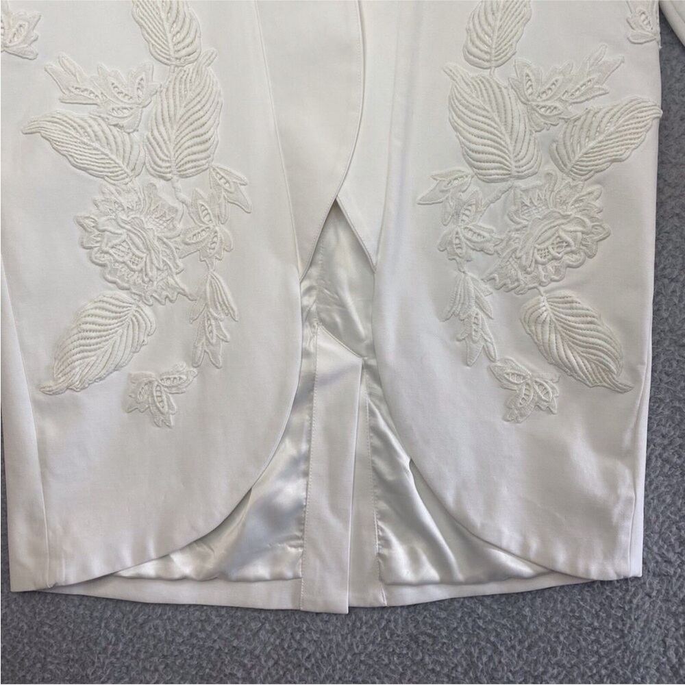 Chico's Ivory Floral Embroidered Kimono Chico’s size 3 - Picture 5 of 13